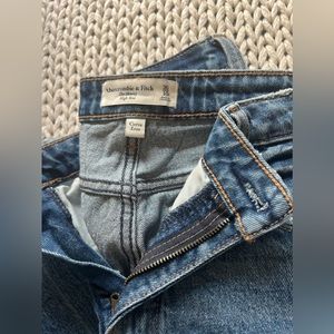Abercrombie curve love the skinny jean